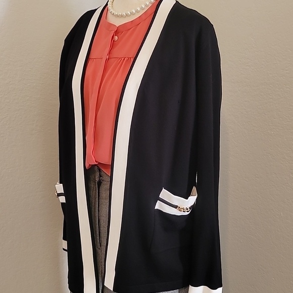 Essentials Sweaters - Chic Black and White Knit Sweater